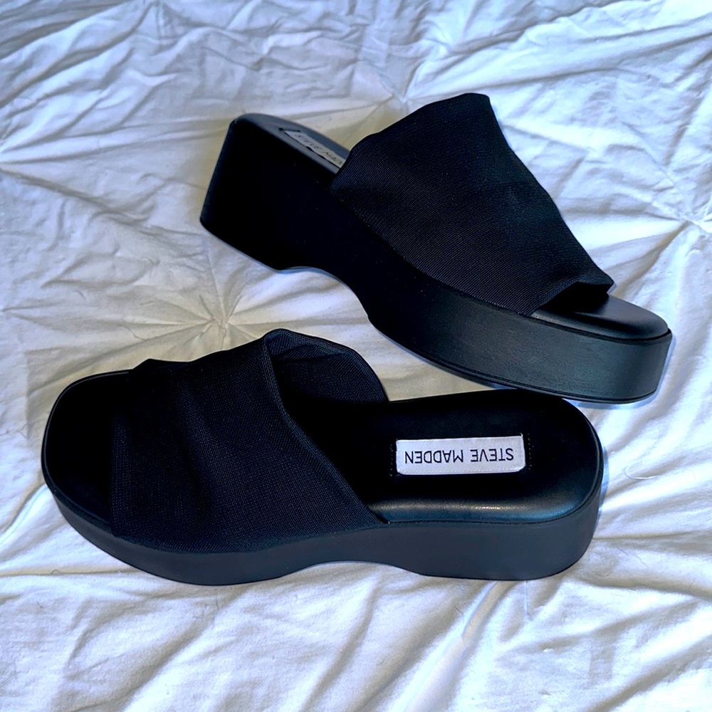 Steve Madden platform sandals